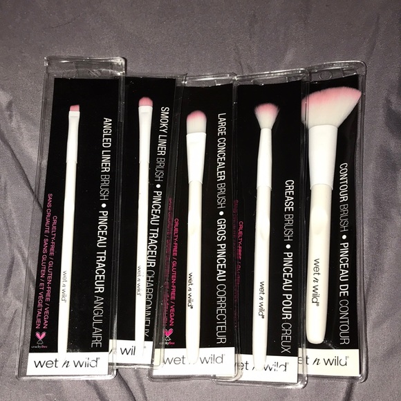 wet n wild concealer brush